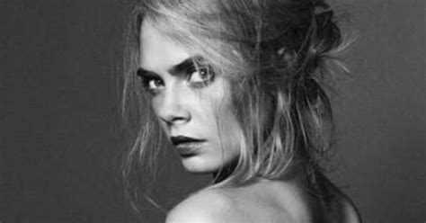 cara delevinge nude|Cara Delevingne Poses Nude, Recalls Spending a Night Naked。